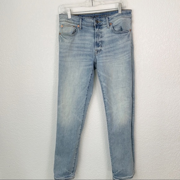 American Eagle Outfitters Other - American Eagle Lightwash Slim Straight Jeans 30